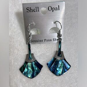 SALE! Beautiful New Zealand Paua Shell Earrings